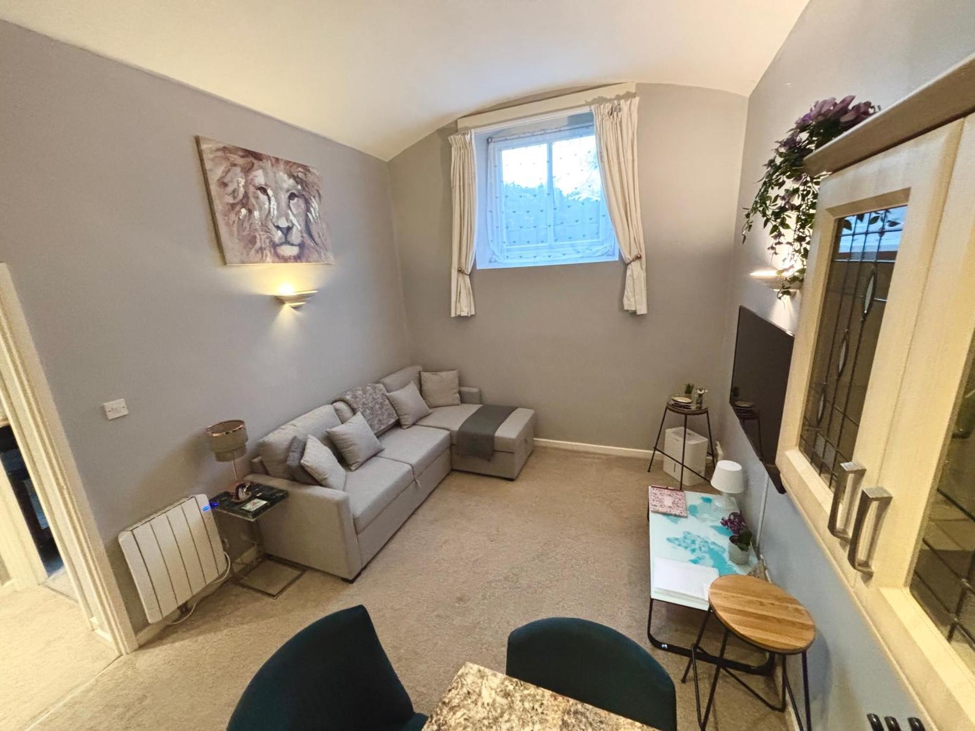 County House City Centre With Parking Sleeps 4 York Exterior foto